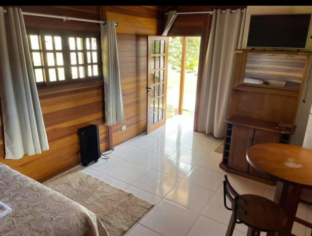 Hotel Chale Amanhecer Santo Antônio do Pinhal Zewnętrze zdjęcie